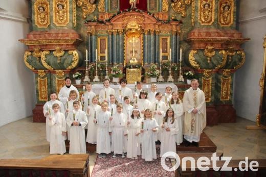 23 Kinder feiern Erstkommunion St.Georg