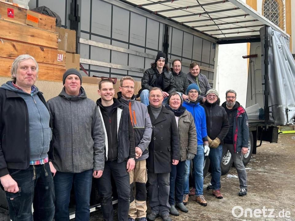 Abladen im Pfarrgarten