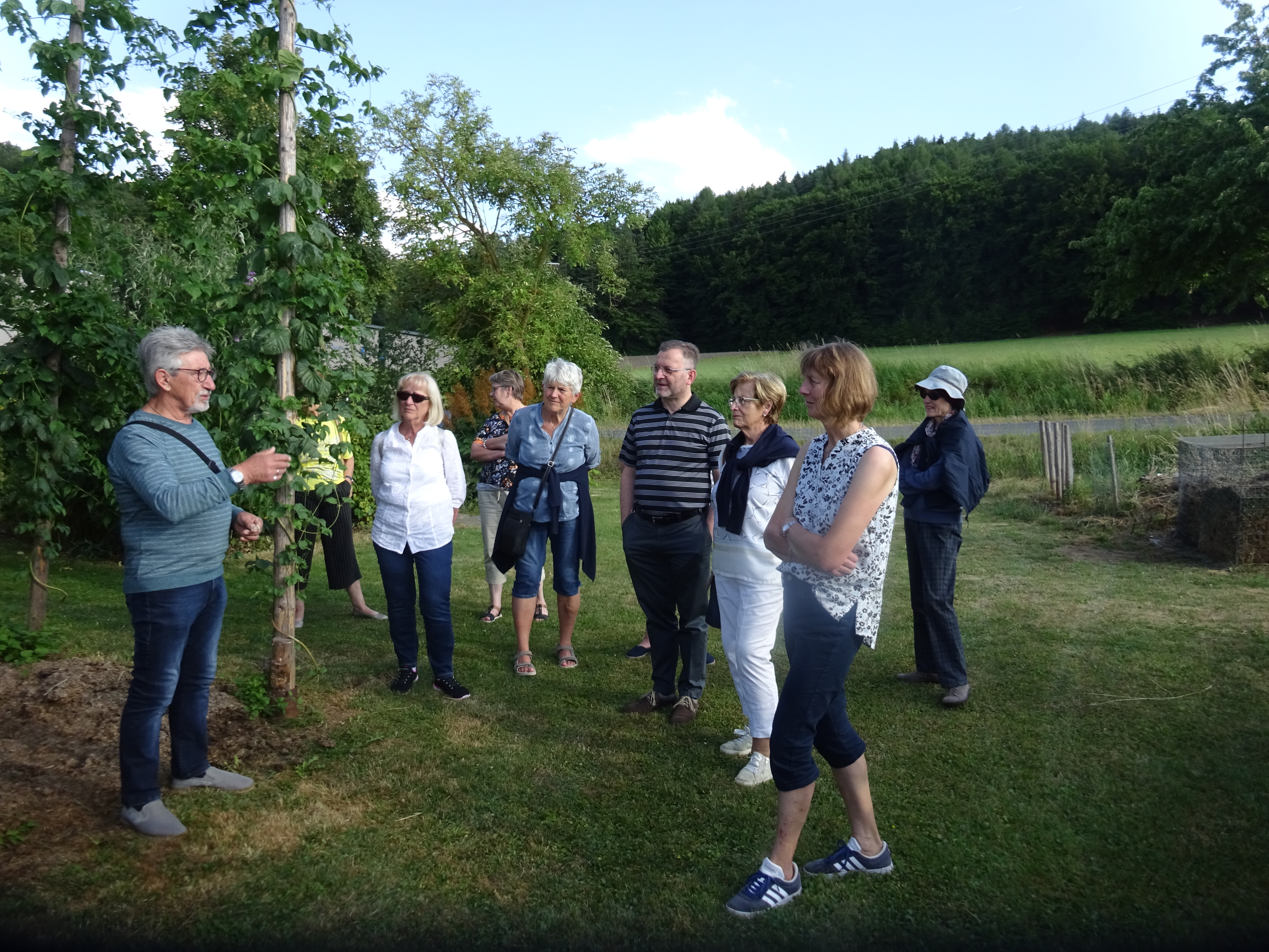 Führung im Hopfengarten 1