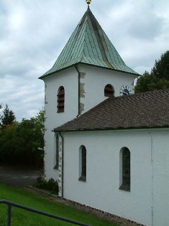 St.Barbara in Luitpoldhöhe Ansicht von der Seite